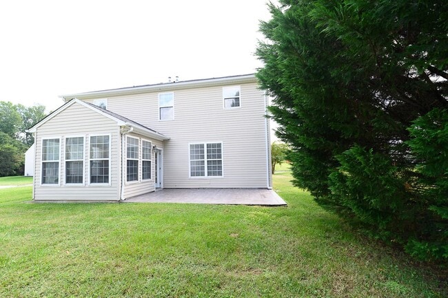 Building Photo - 2000 Lannigan Dr