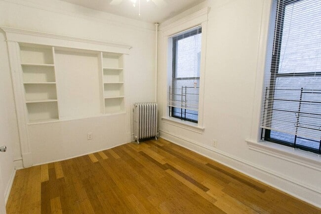 Floorplan - 5401-5403 S. Woodlawn Avenue