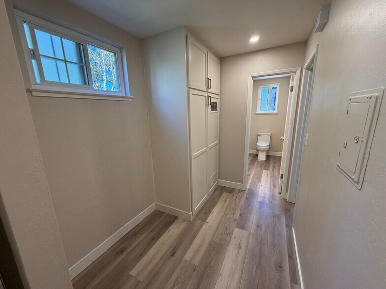 Building Photo - 2066 Fruitdale Ave