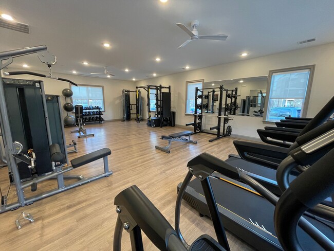 Building Photo - Lombardy | 2 Bed 2 Bath | 1100 sf