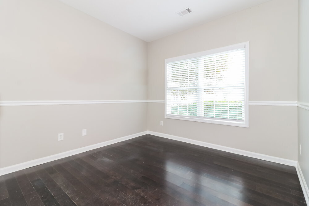 Building Photo - 2878 Suttonwood Way NE