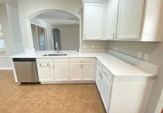 Building Photo - 944 Lost Grove Cir