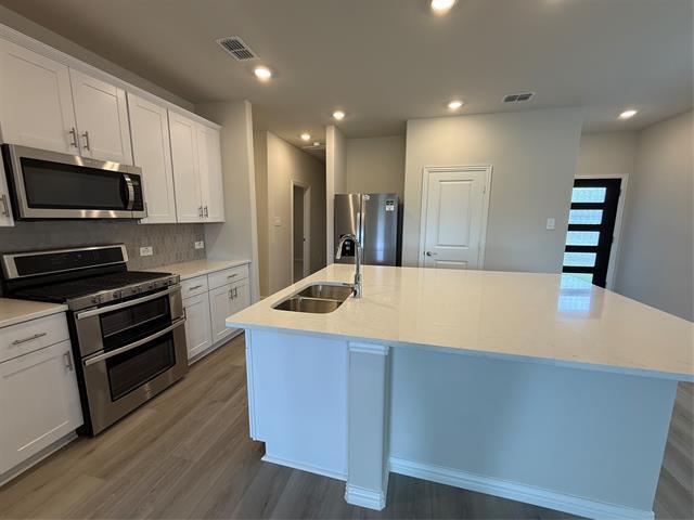 Building Photo - 5907 Belchamp Dr