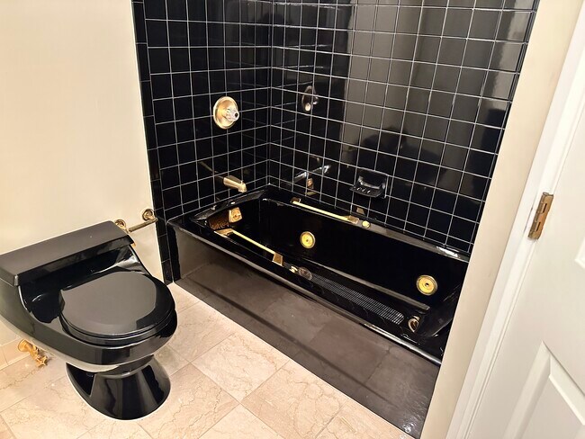 Primary Photo - 34 Sumner Ave