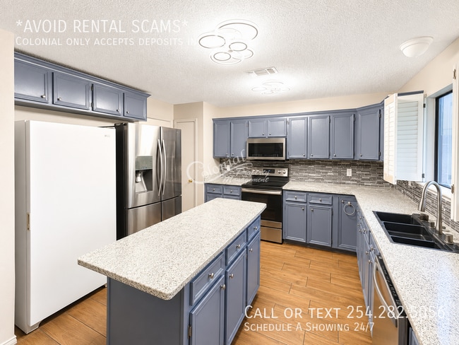 Building Photo - 804 Massengale Cir