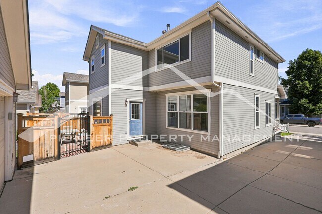 Building Photo - 7978 E Vassar Dr