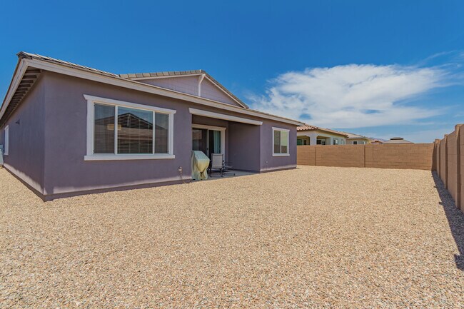 Building Photo - 941 Treasure Trl
