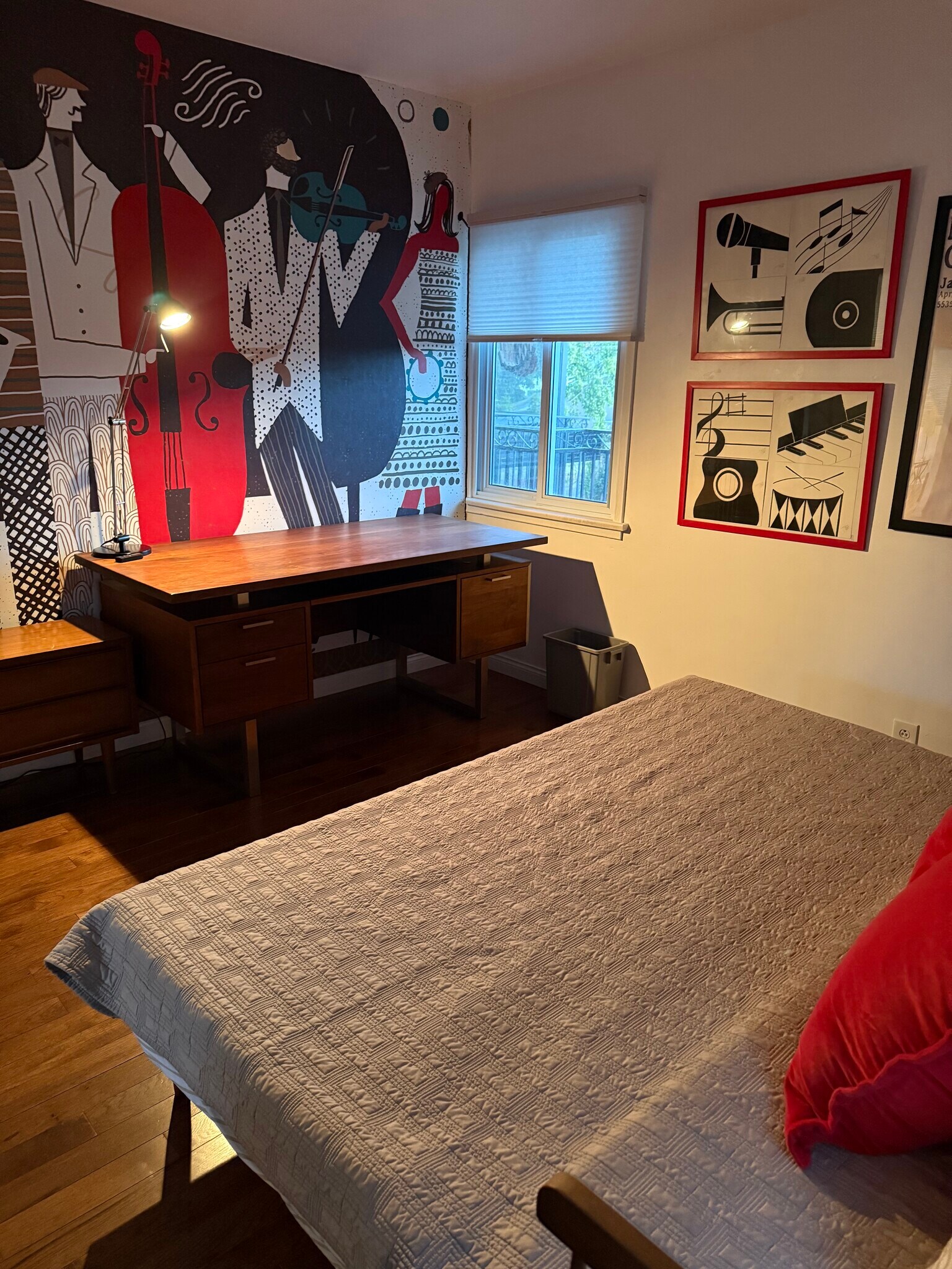 Building Photo - 1068 E San Jose Ave