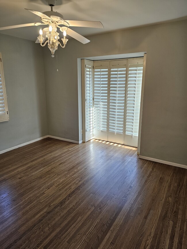 Building Photo - 707 Lima St