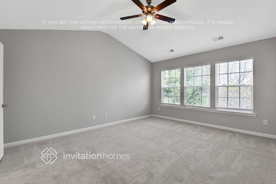 Building Photo - 8848 Challenger Dr
