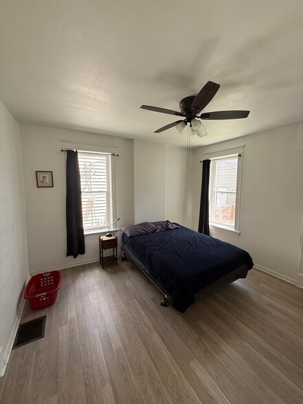 Building Photo - 4166 Juniata St