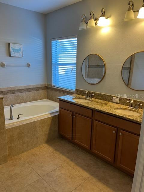 Building Photo - 5827 Tarleton Way