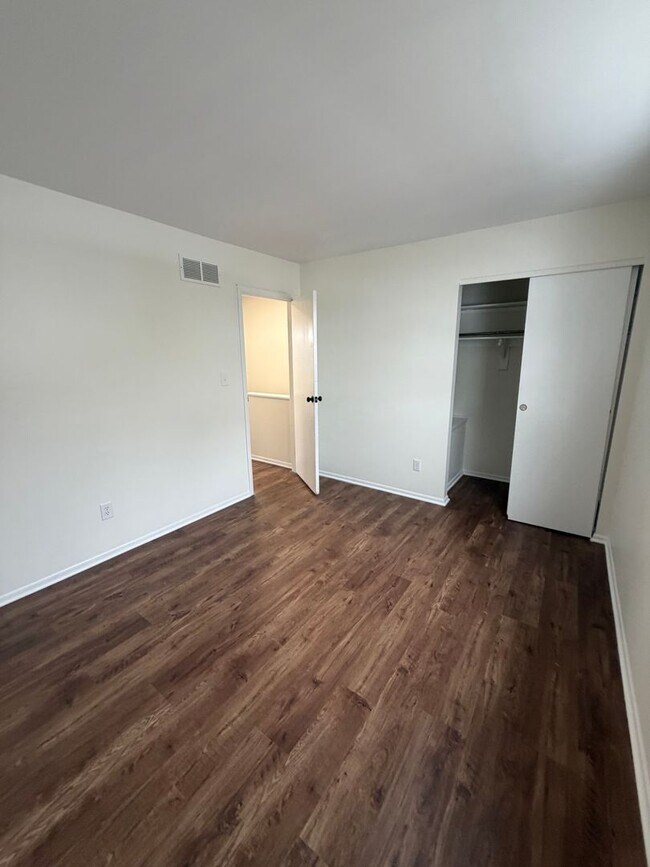 Building Photo - 1530 Genessee Ave