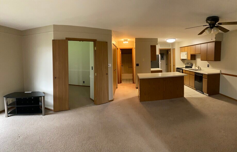 Building Photo - 158 Hartford Ct