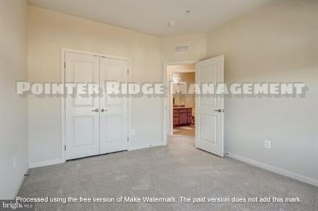 Building Photo - 900 Hall Station Dr