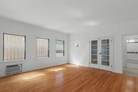 Building Photo - 6282 Commodore Sloat Dr