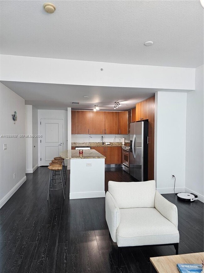 Building Photo - 1945 S Ocean Dr