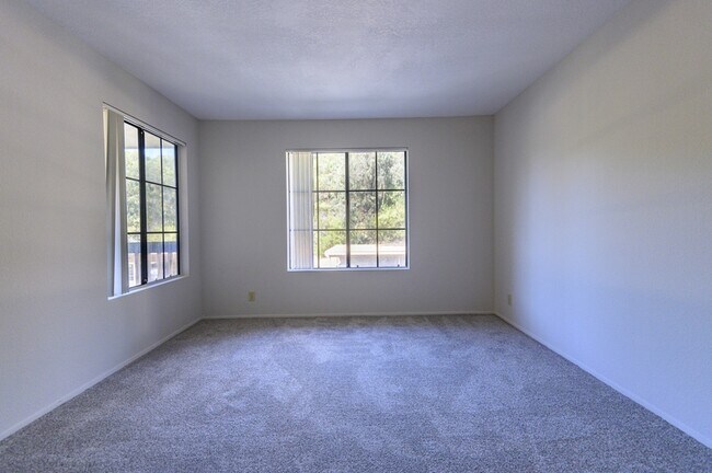 Building Photo - 12590 Carmel Creek Rd