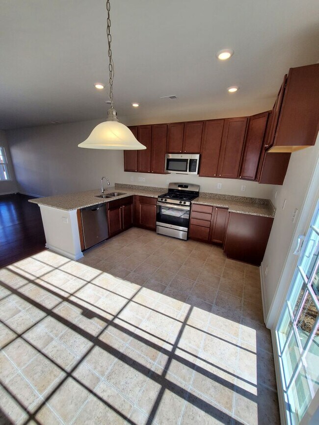 Building Photo - 7421 Sienna Heights Pl
