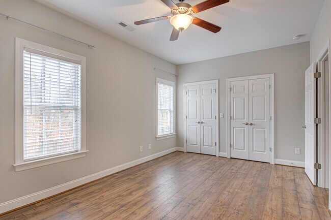 Spacious Master Bedroom with new floors - 4 Nandina Dr