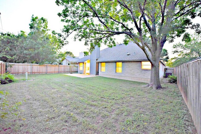 Building Photo - 8501 Priest River Dr