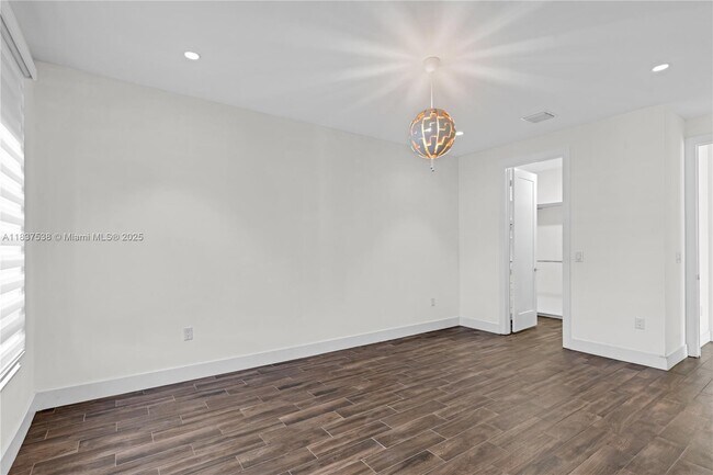 Building Photo - 10426 NW 64th Terrace