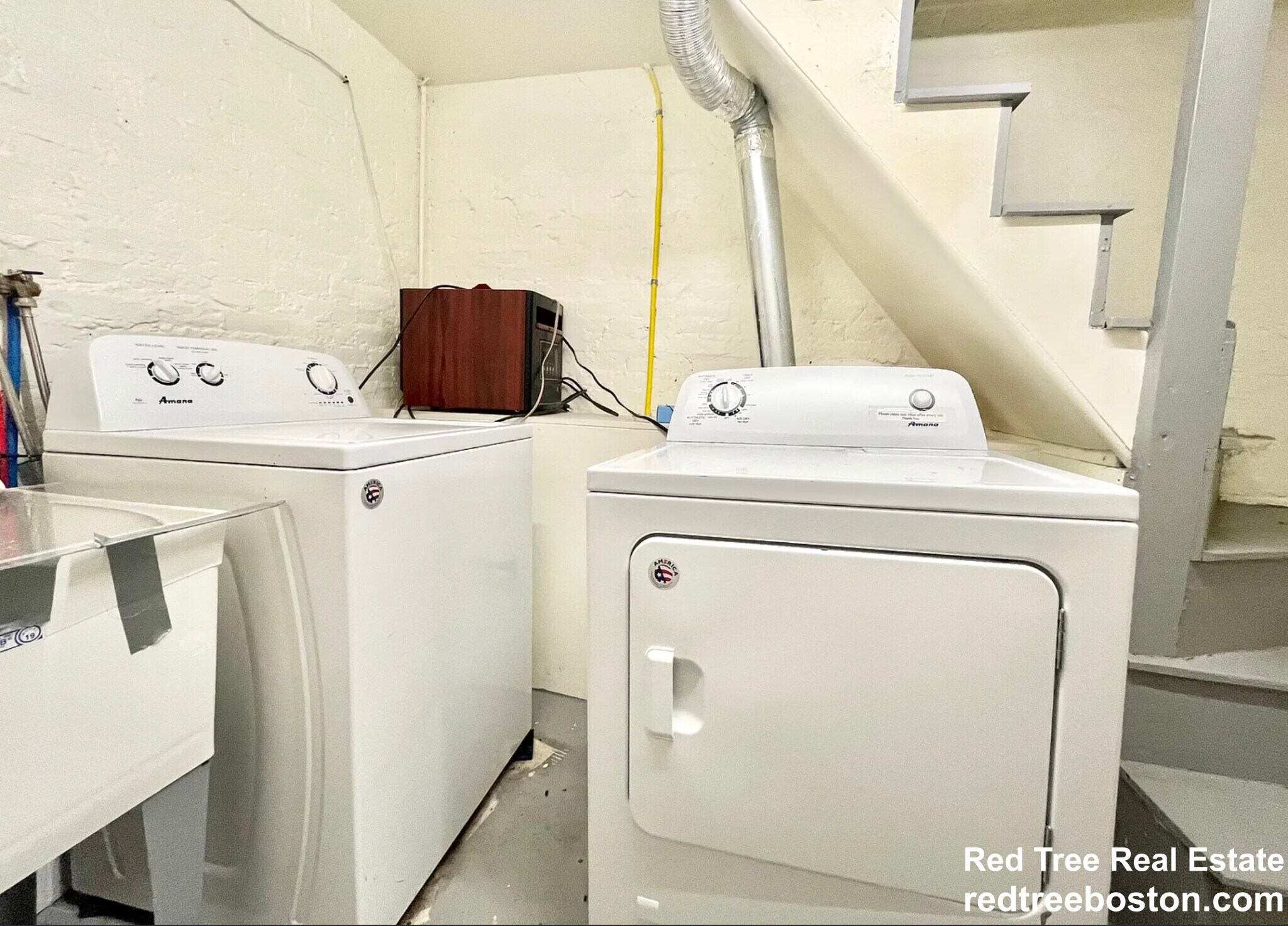 Building Photo - 73 Delle Ave