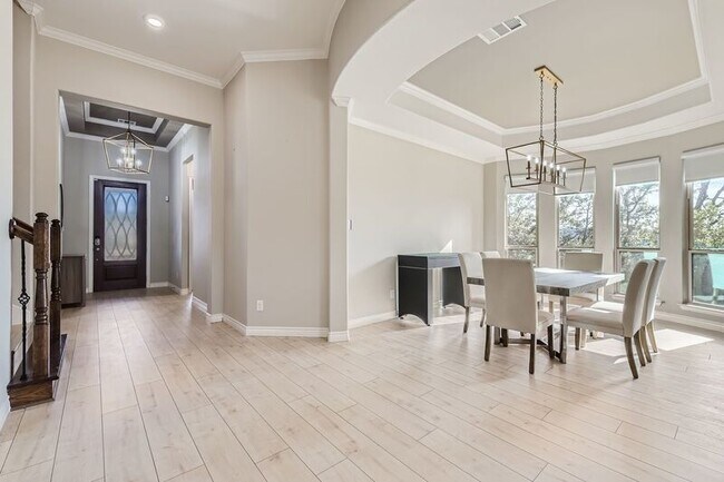 Building Photo - 21808 Esmeralda Dr