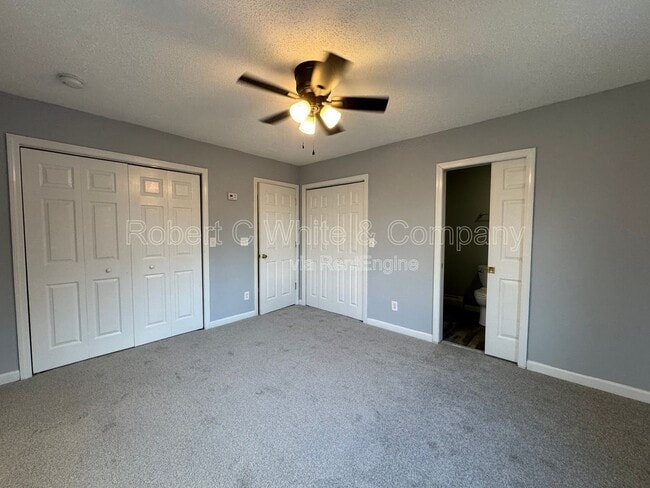 Building Photo - 94 Quiet Woods Rd