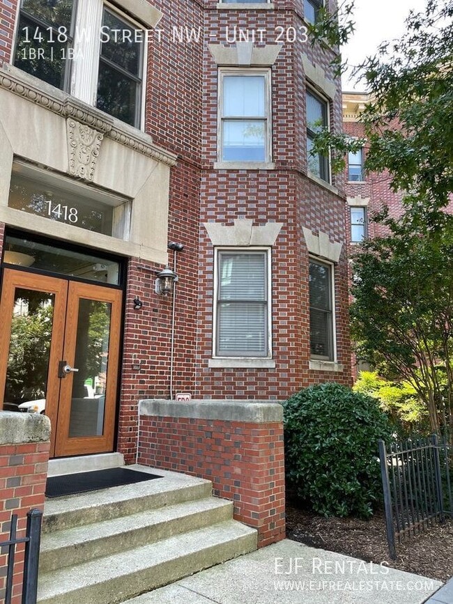 Primary Photo - 1418 W Street NW-Unit 203