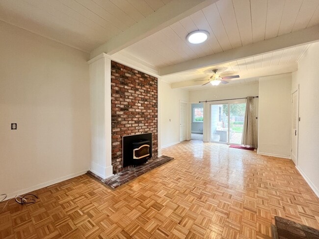 Building Photo - Four Bedroom Ranch-Style Home on an Extra-Large Lot