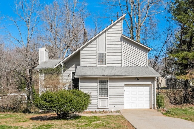 Building Photo - 4707 Greenway Rd NW