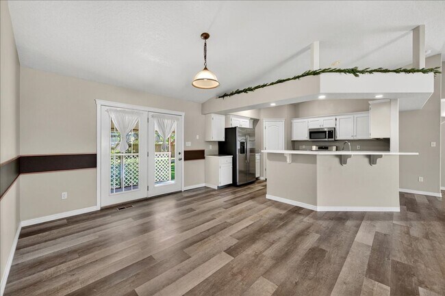 Building Photo - Bright & Cozy Home on a Quiet Cul-de-Sac