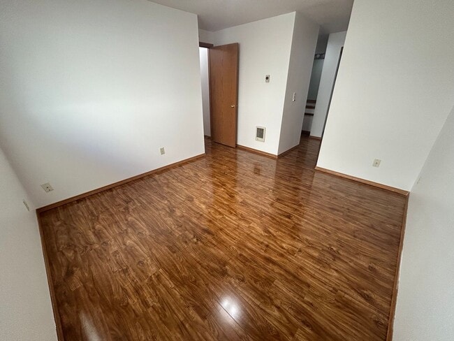 Building Photo - 2 Bedroom Duplex Near the Jim Parsley Community Center!