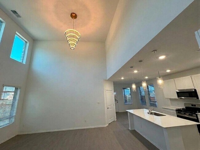 Building Photo - 17704 Sage Thrasher Dr