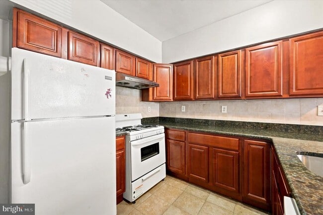 Building Photo - 1241 S 8th St