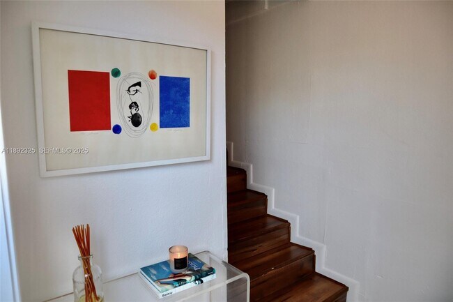 Building Photo - 564 NW 51st St