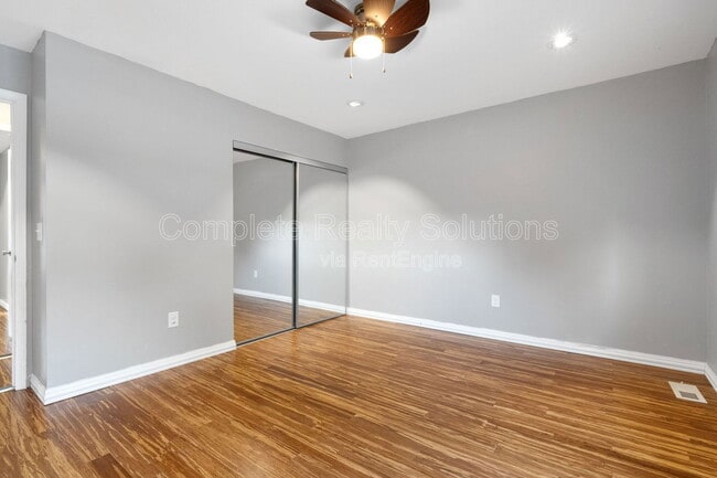 Building Photo - 5339 Vine Ave