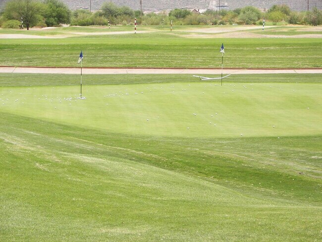 Building Photo - POPULAR RED MOUNTAIN RANCH COMMUNITY