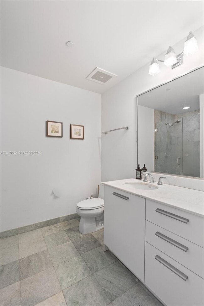 Building Photo - 1050 Brickell Ave