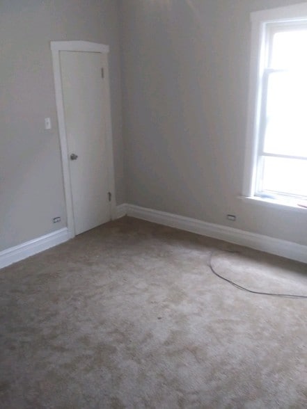 Bedroom - 1508 N Luna Ave