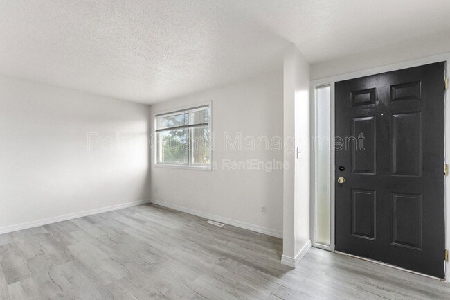 Building Photo - 1810 S Cleveland Ave