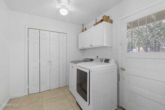 Building Photo - 8405 Whitus Dr