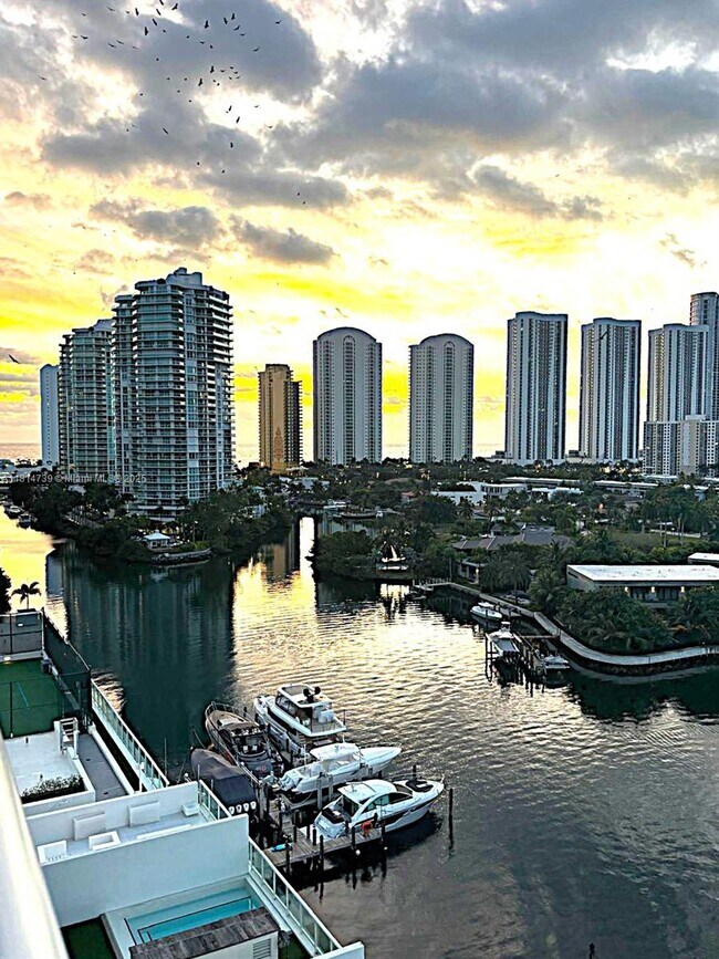 Building Photo - 400 Sunny Isles Blvd