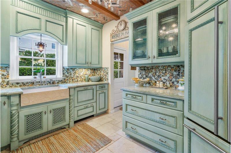 Building Photo - 521 N Swinton Ave