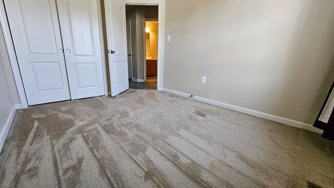 Building Photo - 9387 Rock Ripple Ln