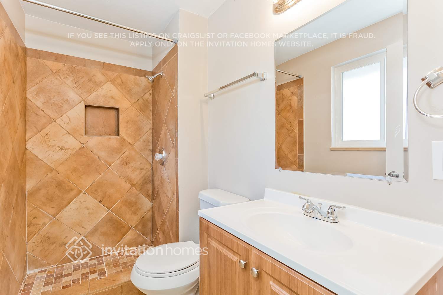 Building Photo - 12043 E Arizona Dr