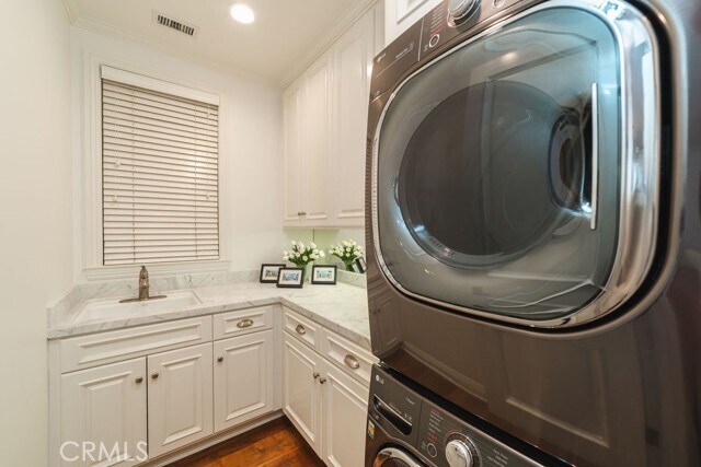 Building Photo - 700 Acacia Ave