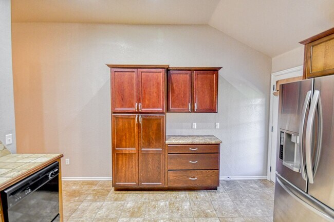 Building Photo - Beautiful three bedroom home with in-ground storm shelter!