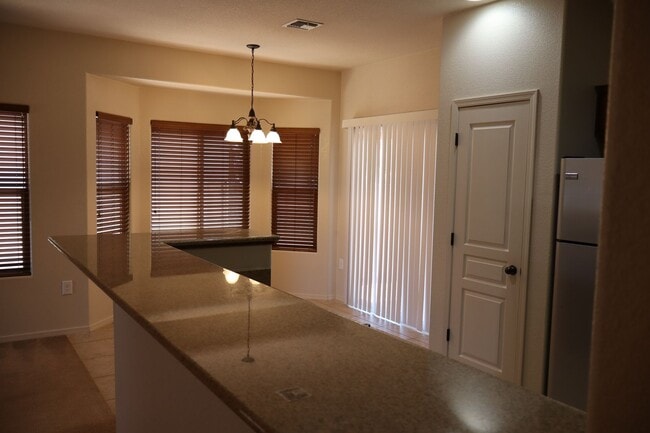 Building Photo - Community Pool